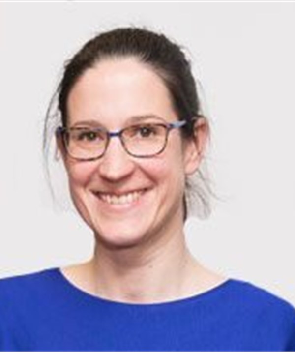 Dr Lina Zgaga